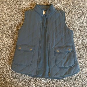 Skies are blue - Blue vest